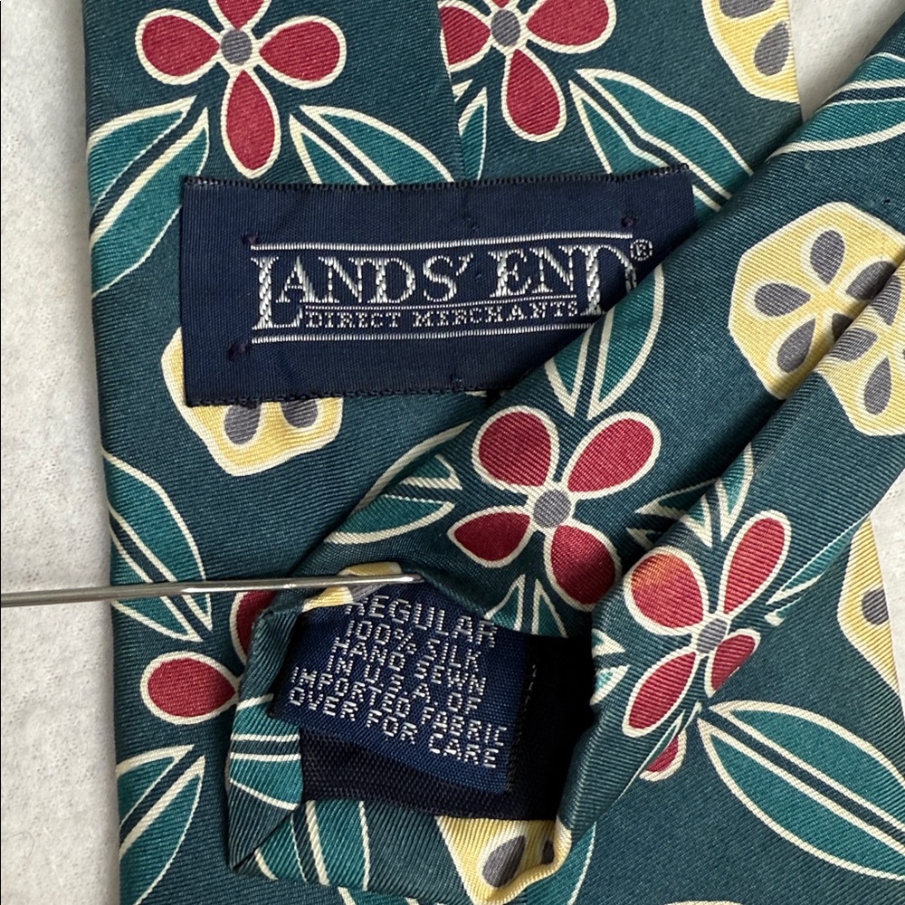 Lands‎ End Silk Made In USA - Picture 2 of 3